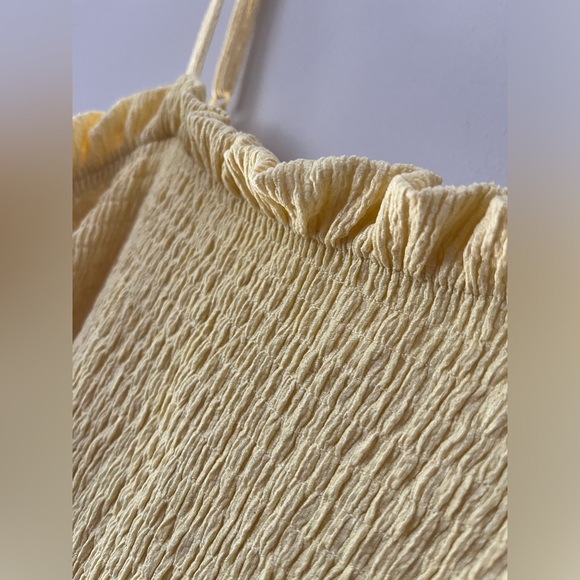 Women’s H&M Crinkled Smocked-Bodice Spaghetti Strap Summer Dress - Picture 3 of 11